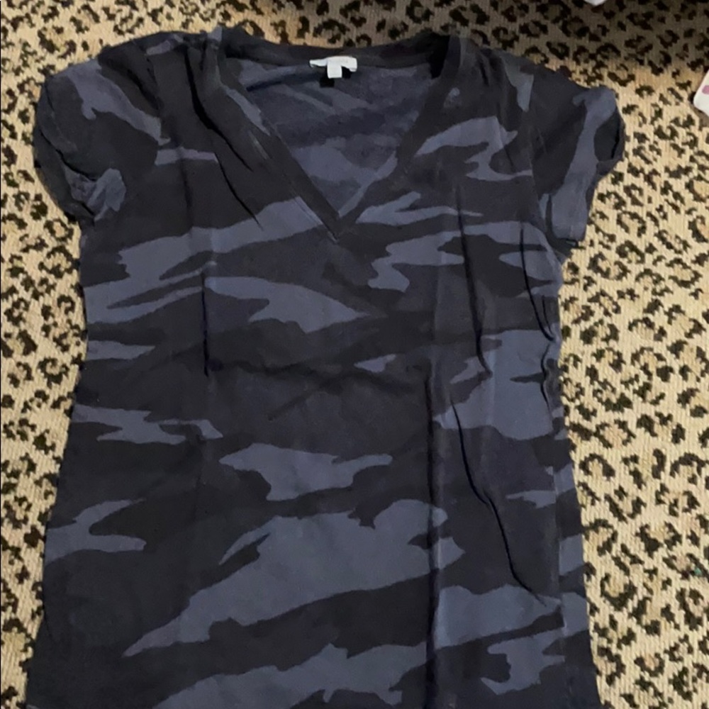 Blue army print splendid v neck